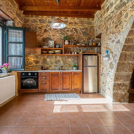 Orgon Farm Traditional Houses Apostoli Exterior photo